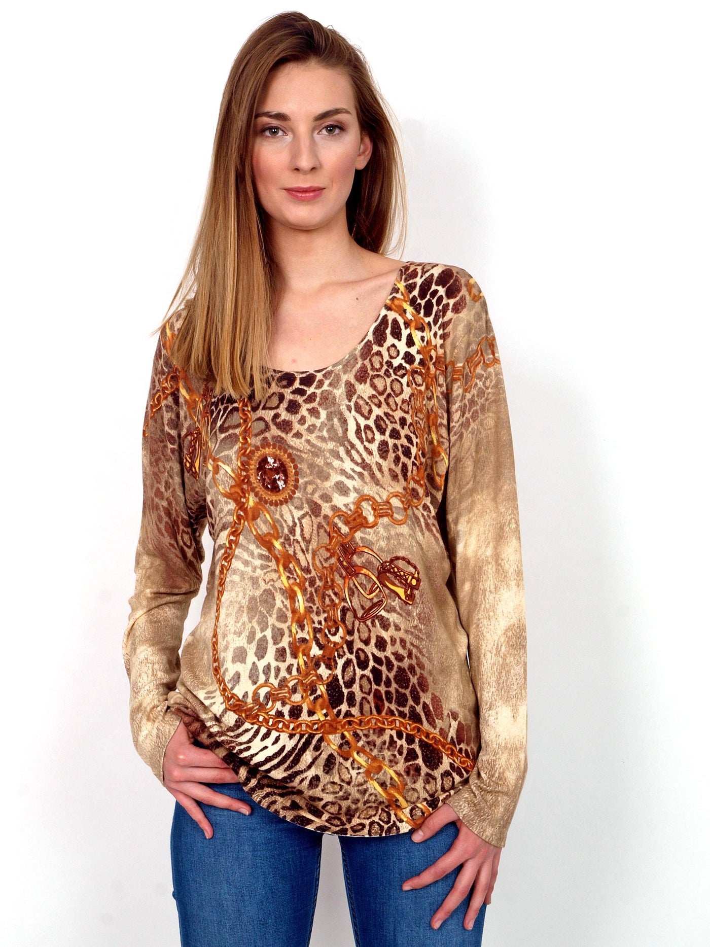 Long sleeve T-shirt with leopard pattern