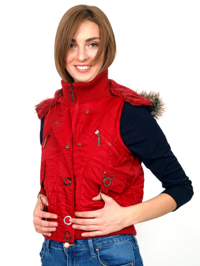Warm- red -vest-with-faux-fur