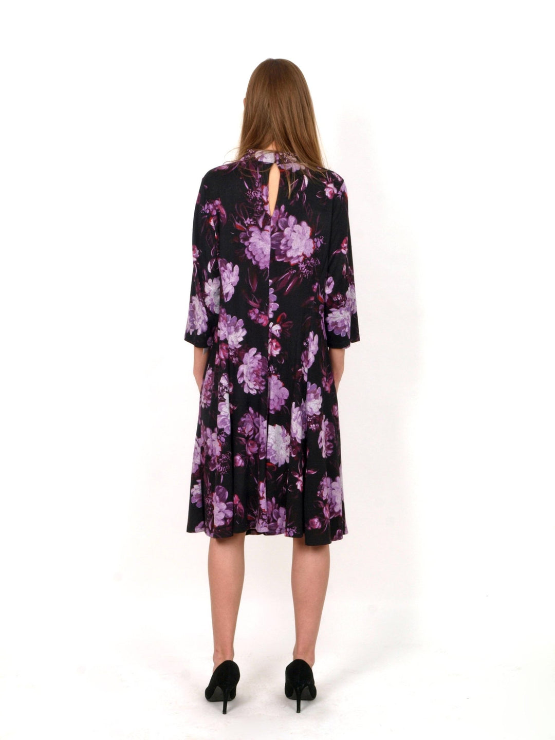 Black Dress with Purple Flowers Elegant Floral Style Raul E New York Black Dress with Purple Flowers Elegant Floral Style Raul E New York
