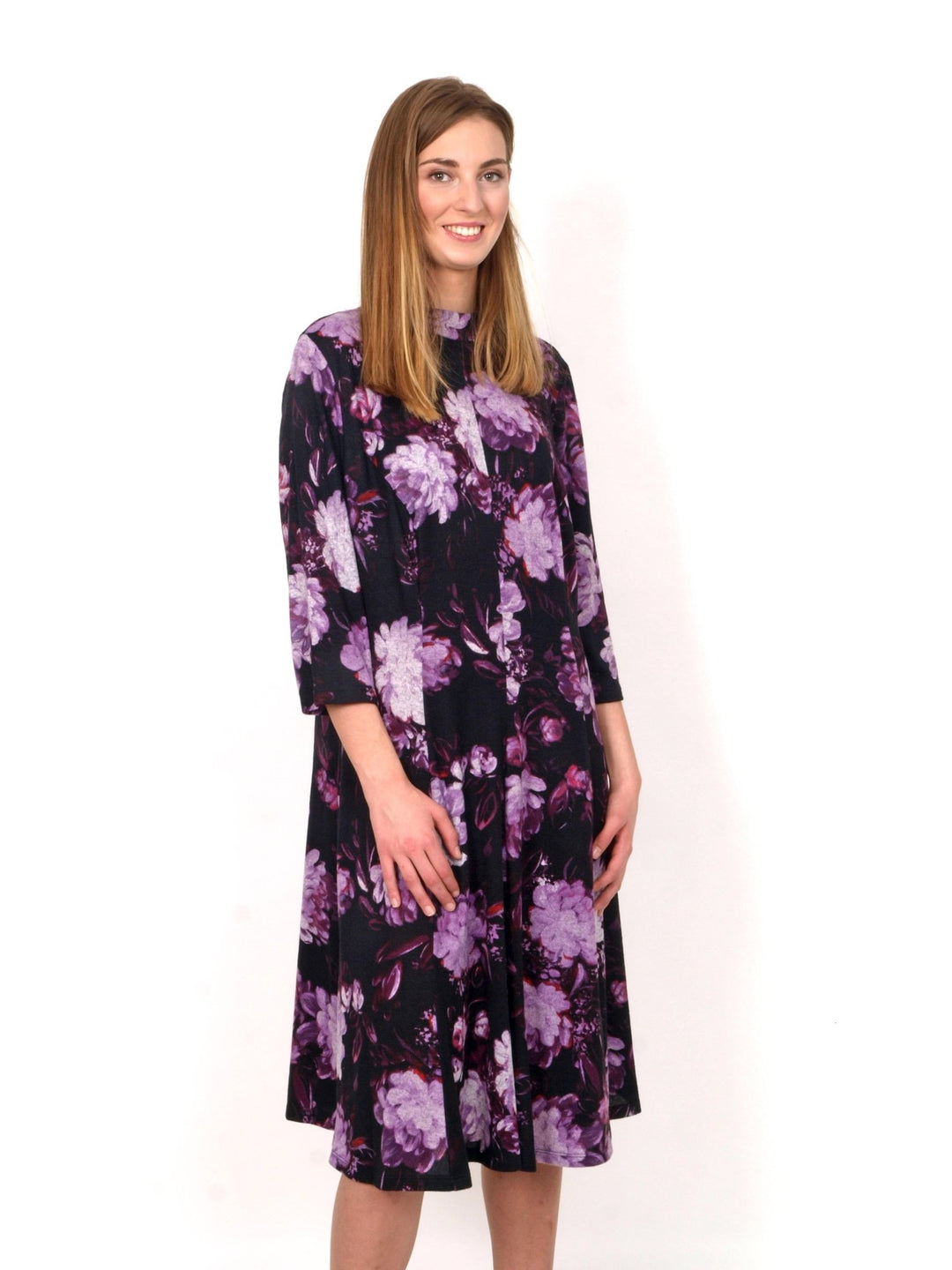 Black Dress with Purple Flowers Elegant Floral Style Raul E New York Black Dress with Purple Flowers Elegant Floral Style Raul E New York